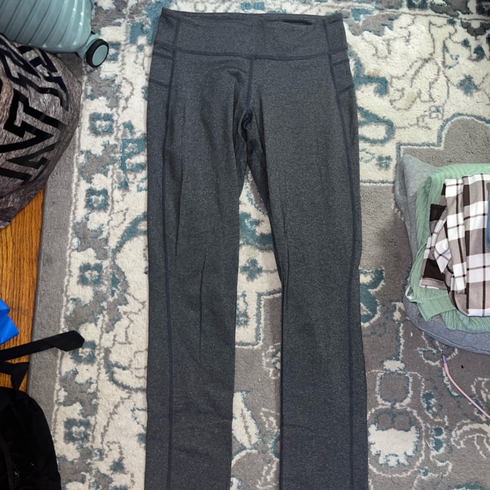 gray low rise lulu lemon leggings